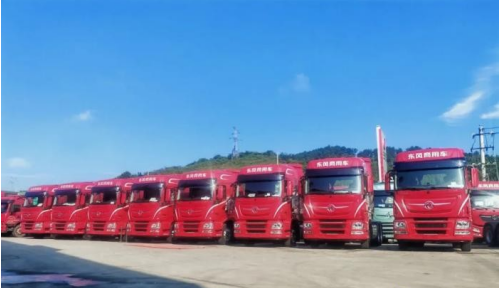 东风龙擎3.0燃气车贵阳交付!助力云贵烟草物流效能跃升